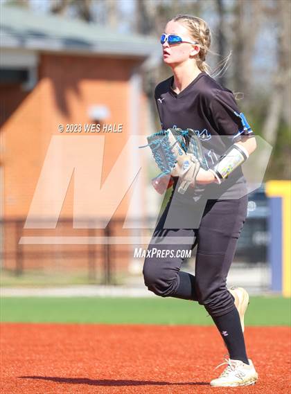 Thumbnail 3 in Mantachie vs New Hope (Oxford Classic) photogallery.