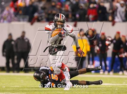 Thumbnail 2 in Elizabeth vs. Linden (NJSIAA North 2 Group 4 Final) photogallery.