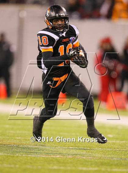 Thumbnail 3 in Elizabeth vs. Linden (NJSIAA North 2 Group 4 Final) photogallery.