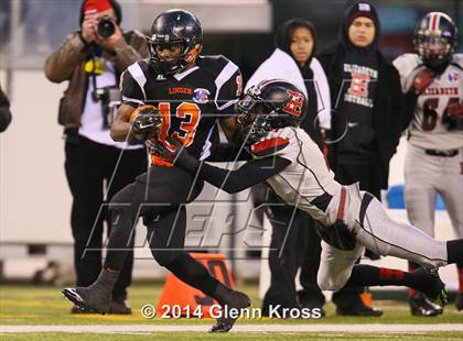 Thumbnail 2 in Elizabeth vs. Linden (NJSIAA North 2 Group 4 Final) photogallery.