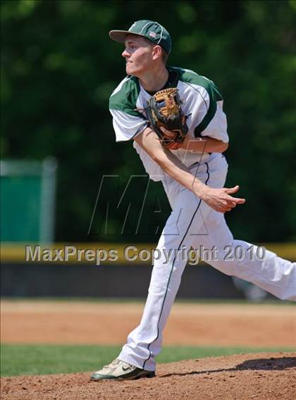 Thumbnail 2 in Antioch vs. Grayslake Central (Illinois 3A Regional Final) photogallery.