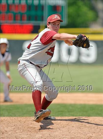 Thumbnail 3 in Antioch vs. Grayslake Central (Illinois 3A Regional Final) photogallery.