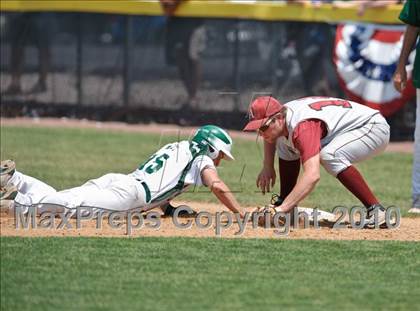 Thumbnail 3 in Antioch vs. Grayslake Central (Illinois 3A Regional Final) photogallery.