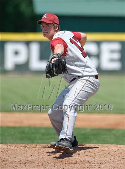 Thumbnail 3 in Antioch vs. Grayslake Central (Illinois 3A Regional Final) photogallery.