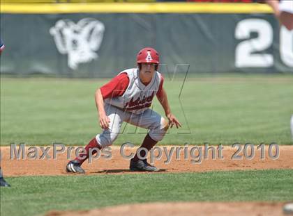 Thumbnail 3 in Antioch vs. Grayslake Central (Illinois 3A Regional Final) photogallery.