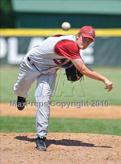 Thumbnail 2 in Antioch vs. Grayslake Central (Illinois 3A Regional Final) photogallery.