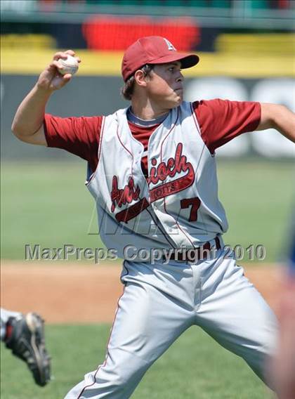 Thumbnail 1 in Antioch vs. Grayslake Central (Illinois 3A Regional Final) photogallery.