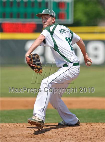 Thumbnail 3 in Antioch vs. Grayslake Central (Illinois 3A Regional Final) photogallery.