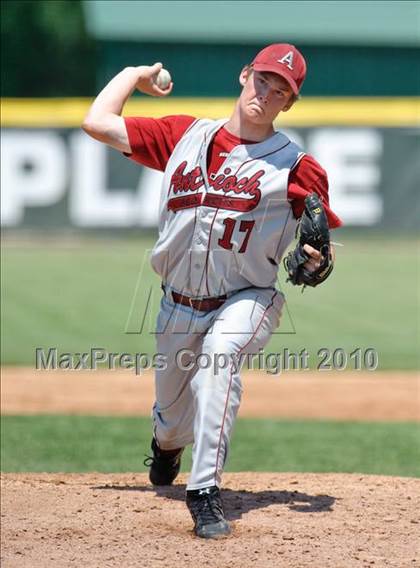 Thumbnail 2 in Antioch vs. Grayslake Central (Illinois 3A Regional Final) photogallery.