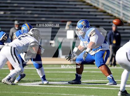 Thumbnail 3 in Serra vs. Sierra Canyon (CIF State Division 2A Final) photogallery.