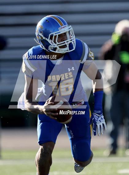 Thumbnail 2 in Serra vs. Sierra Canyon (CIF State Division 2A Final) photogallery.
