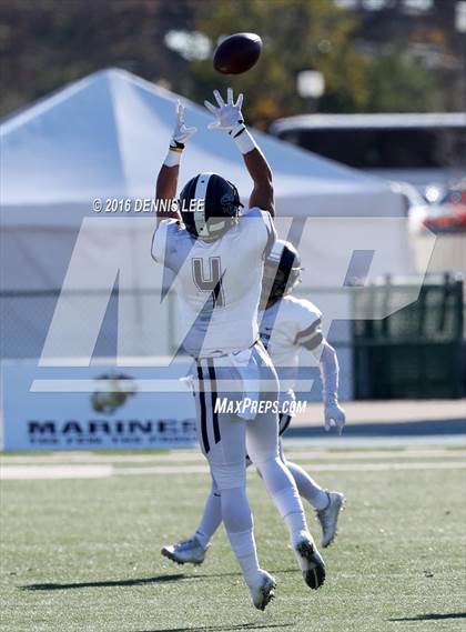 Thumbnail 2 in Serra vs. Sierra Canyon (CIF State Division 2A Final) photogallery.