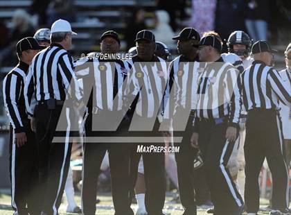 Thumbnail 1 in Serra vs. Sierra Canyon (CIF State Division 2A Final) photogallery.