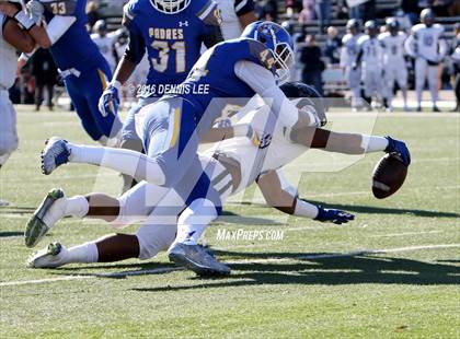 Thumbnail 3 in Serra vs. Sierra Canyon (CIF State Division 2A Final) photogallery.