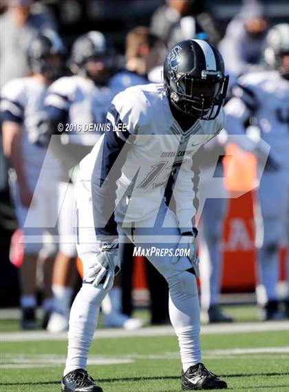 Thumbnail 2 in Serra vs. Sierra Canyon (CIF State Division 2A Final) photogallery.