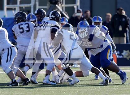 Thumbnail 2 in Serra vs. Sierra Canyon (CIF State Division 2A Final) photogallery.