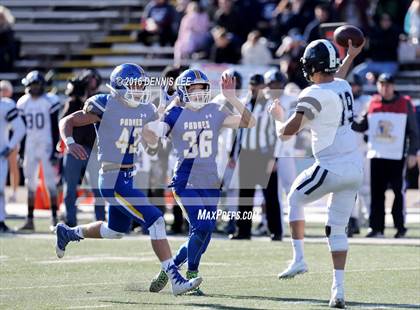 Thumbnail 3 in Serra vs. Sierra Canyon (CIF State Division 2A Final) photogallery.