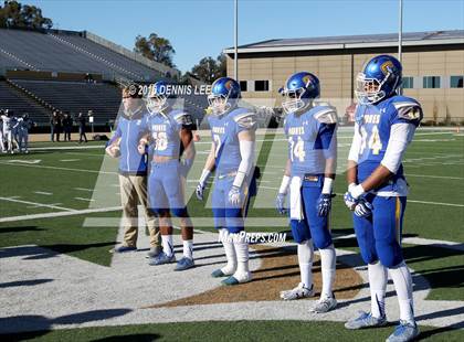 Thumbnail 3 in Serra vs. Sierra Canyon (CIF State Division 2A Final) photogallery.