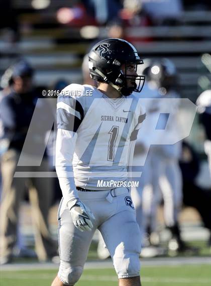 Thumbnail 3 in Serra vs. Sierra Canyon (CIF State Division 2A Final) photogallery.