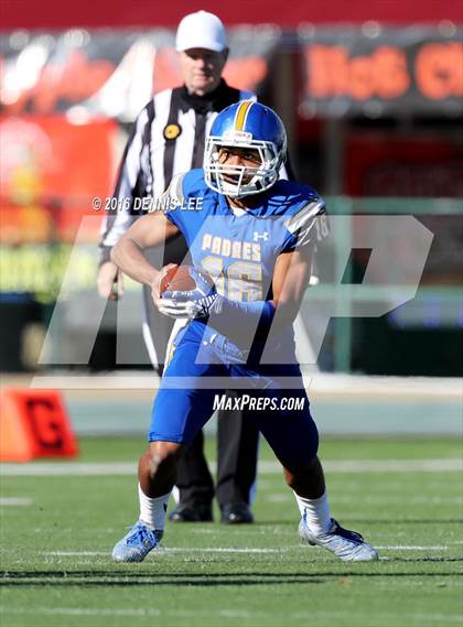 Thumbnail 1 in Serra vs. Sierra Canyon (CIF State Division 2A Final) photogallery.