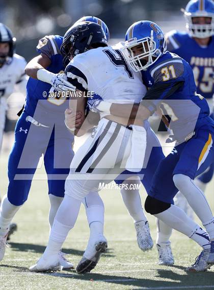 Thumbnail 3 in Serra vs. Sierra Canyon (CIF State Division 2A Final) photogallery.
