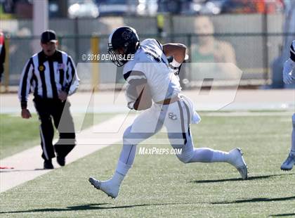 Thumbnail 3 in Serra vs. Sierra Canyon (CIF State Division 2A Final) photogallery.
