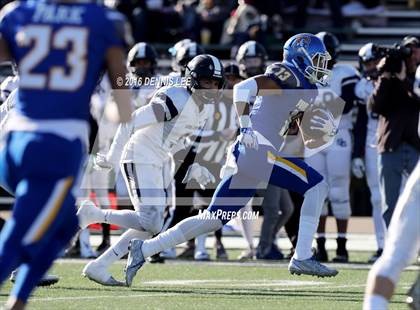 Thumbnail 3 in Serra vs. Sierra Canyon (CIF State Division 2A Final) photogallery.