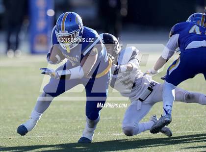 Thumbnail 2 in Serra vs. Sierra Canyon (CIF State Division 2A Final) photogallery.