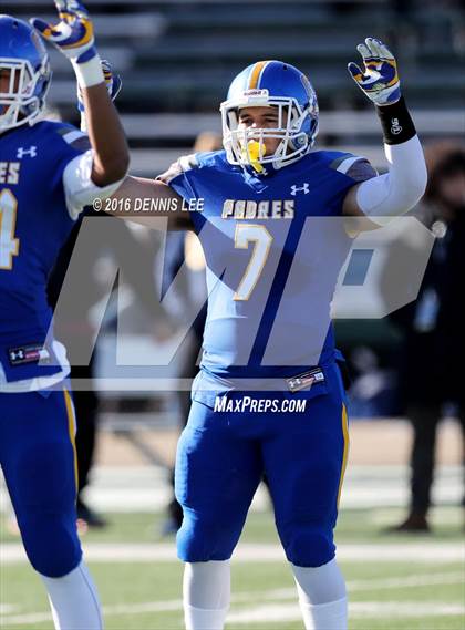 Thumbnail 2 in Serra vs. Sierra Canyon (CIF State Division 2A Final) photogallery.