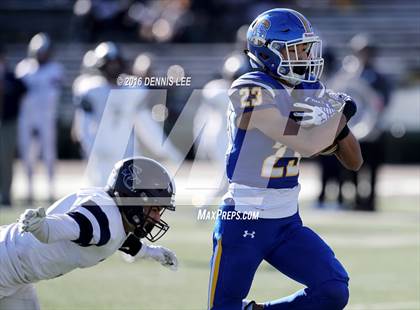 Thumbnail 2 in Serra vs. Sierra Canyon (CIF State Division 2A Final) photogallery.