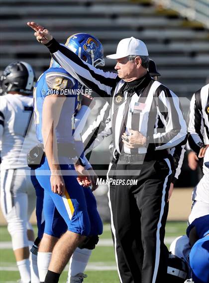 Thumbnail 2 in Serra vs. Sierra Canyon (CIF State Division 2A Final) photogallery.