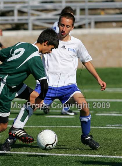 Thumbnail 3 in Elliot Christian @ Tioga (CIF SJS D7 Final) photogallery.