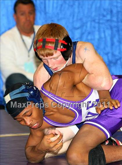 Thumbnail 2 in NYSPHSAA Championships (D1 Quarterfinals) photogallery.