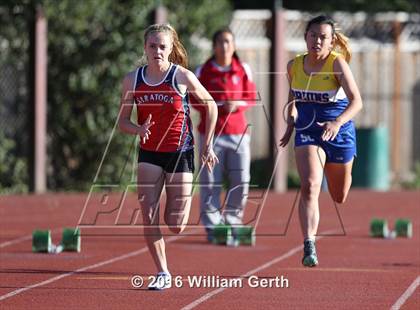 Thumbnail 3 in Santa Clara vs Saratoga (Dual Track Meet) photogallery.