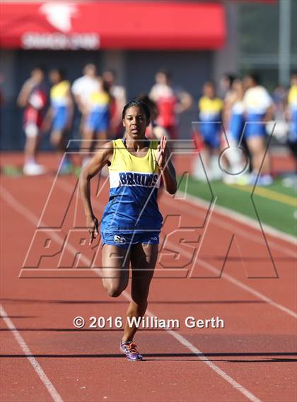 Thumbnail 2 in Santa Clara vs Saratoga (Dual Track Meet) photogallery.