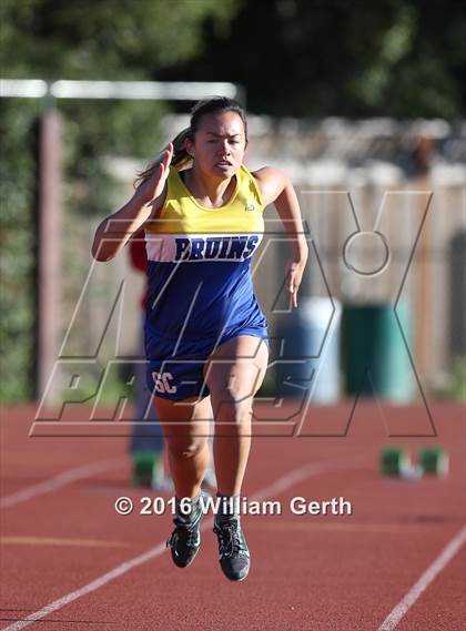 Thumbnail 2 in Santa Clara vs Saratoga (Dual Track Meet) photogallery.