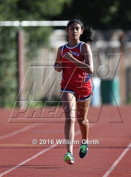 Thumbnail 1 in Santa Clara vs Saratoga (Dual Track Meet) photogallery.