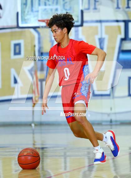 Thumbnail 1 in Loyola vs. Los Alamitos (St. John Bosco-Gahr Classic) photogallery.