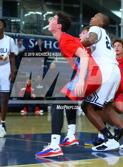 Thumbnail 3 in Loyola vs. Los Alamitos (St. John Bosco-Gahr Classic) photogallery.