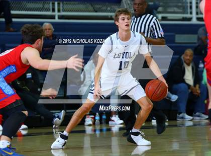 Thumbnail 1 in Loyola vs. Los Alamitos (St. John Bosco-Gahr Classic) photogallery.
