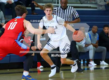 Thumbnail 2 in Loyola vs. Los Alamitos (St. John Bosco-Gahr Classic) photogallery.
