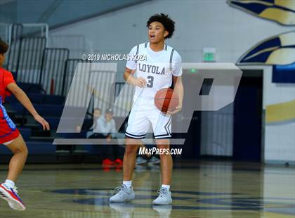 Thumbnail 2 in Loyola vs. Los Alamitos (St. John Bosco-Gahr Classic) photogallery.