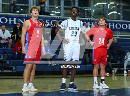 Thumbnail 2 in Loyola vs. Los Alamitos (St. John Bosco-Gahr Classic) photogallery.