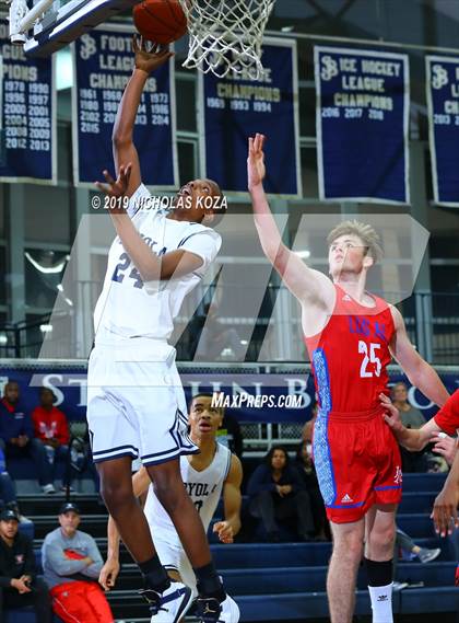 Thumbnail 3 in Loyola vs. Los Alamitos (St. John Bosco-Gahr Classic) photogallery.