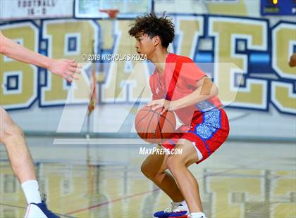 Thumbnail 2 in Loyola vs. Los Alamitos (St. John Bosco-Gahr Classic) photogallery.