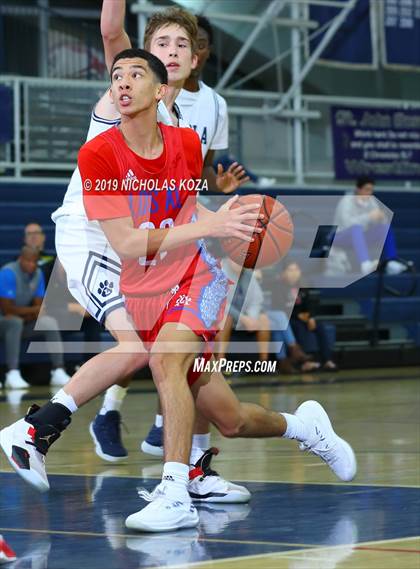 Thumbnail 2 in Loyola vs. Los Alamitos (St. John Bosco-Gahr Classic) photogallery.