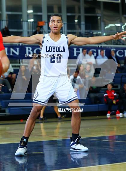 Thumbnail 1 in Loyola vs. Los Alamitos (St. John Bosco-Gahr Classic) photogallery.