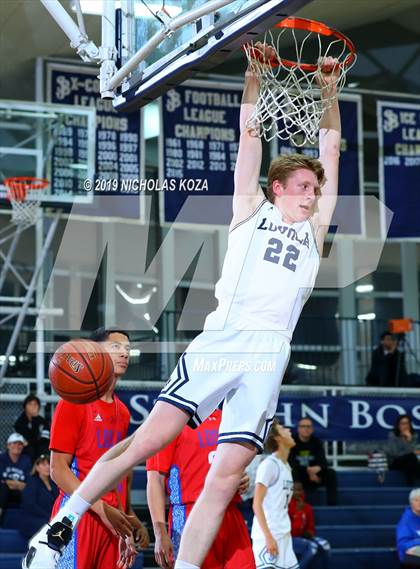 Thumbnail 1 in Loyola vs. Los Alamitos (St. John Bosco-Gahr Classic) photogallery.