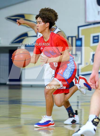 Thumbnail 2 in Loyola vs. Los Alamitos (St. John Bosco-Gahr Classic) photogallery.
