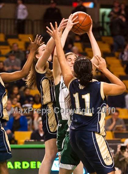 Thumbnail 3 in Archbishop Williams vs. Pentucket Regional (MIAA D3 Semifinal) photogallery.
